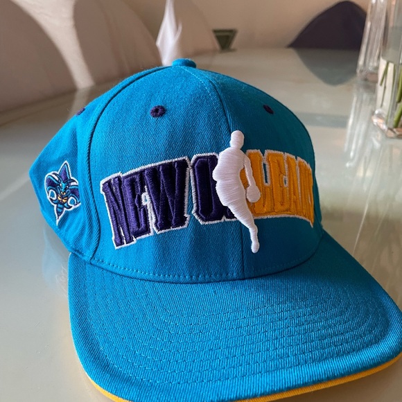 New Orleans Hornets 2010 NBA Draft Fleur De Lis Cap Hat Retro Adidas Flex Fit - Picture 8 of 8